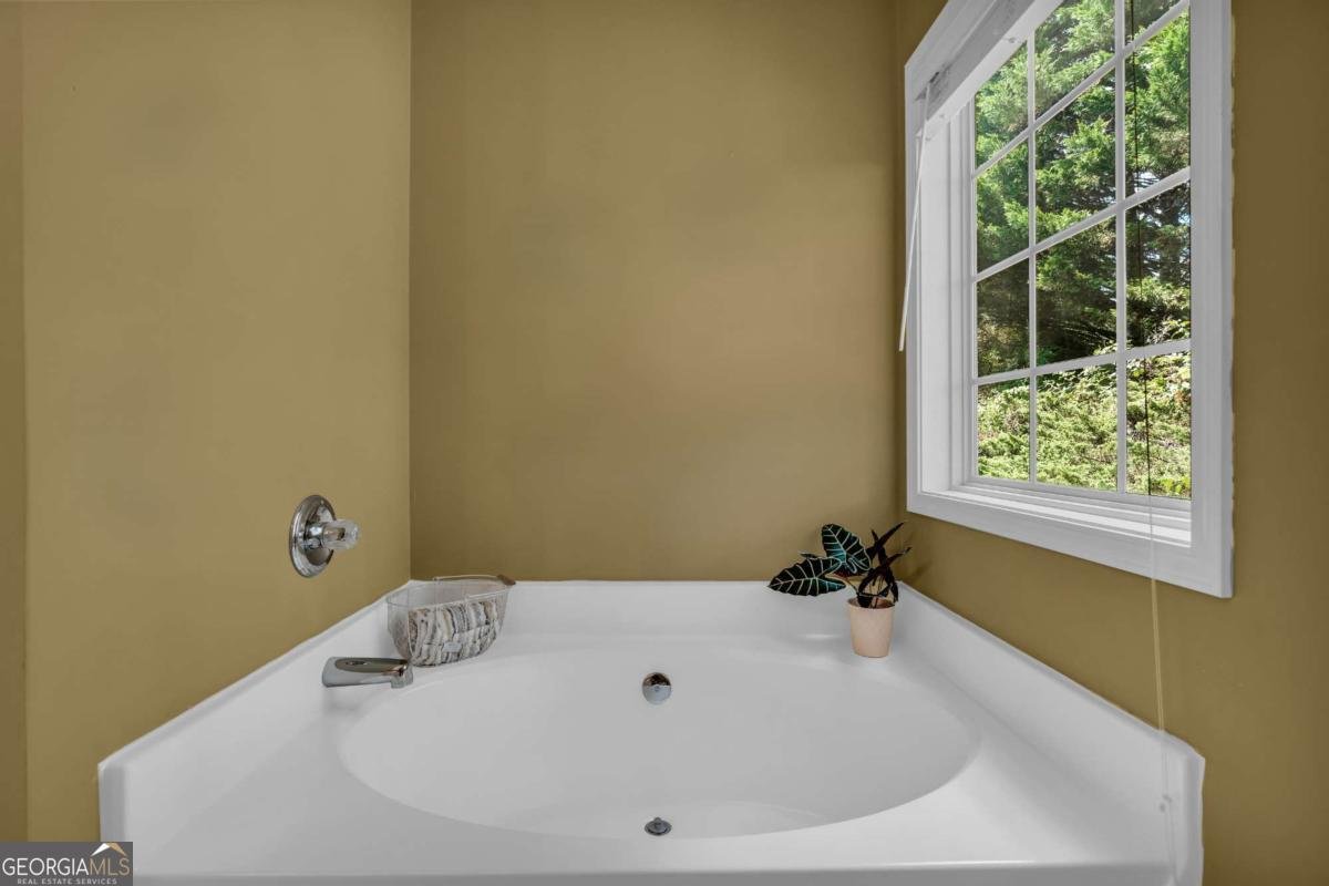 214 Meadow Run Carrollton - 44