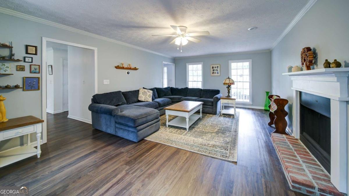 1833 Riverton Drive Suwanee - 10
