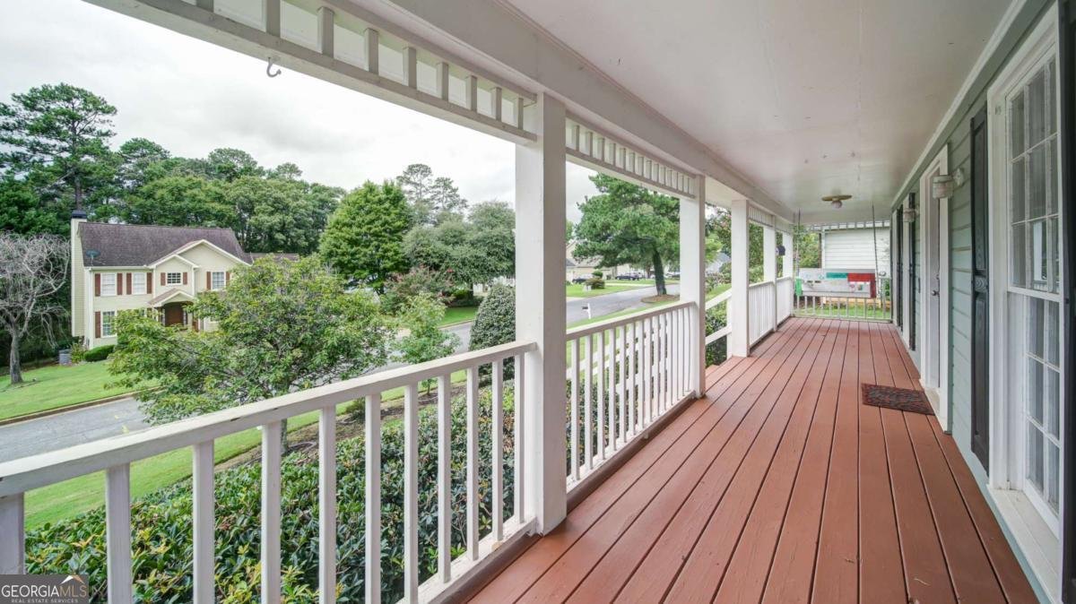 1833 Riverton Drive Suwanee - 4