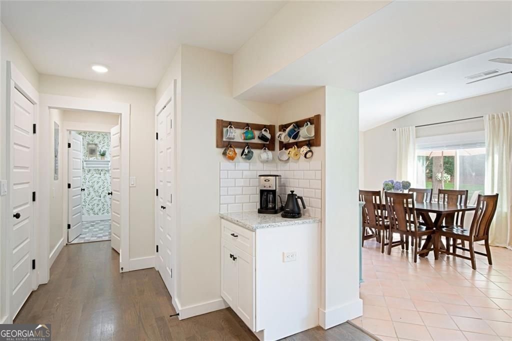 3847 Cloudland Drive Smyrna - 24