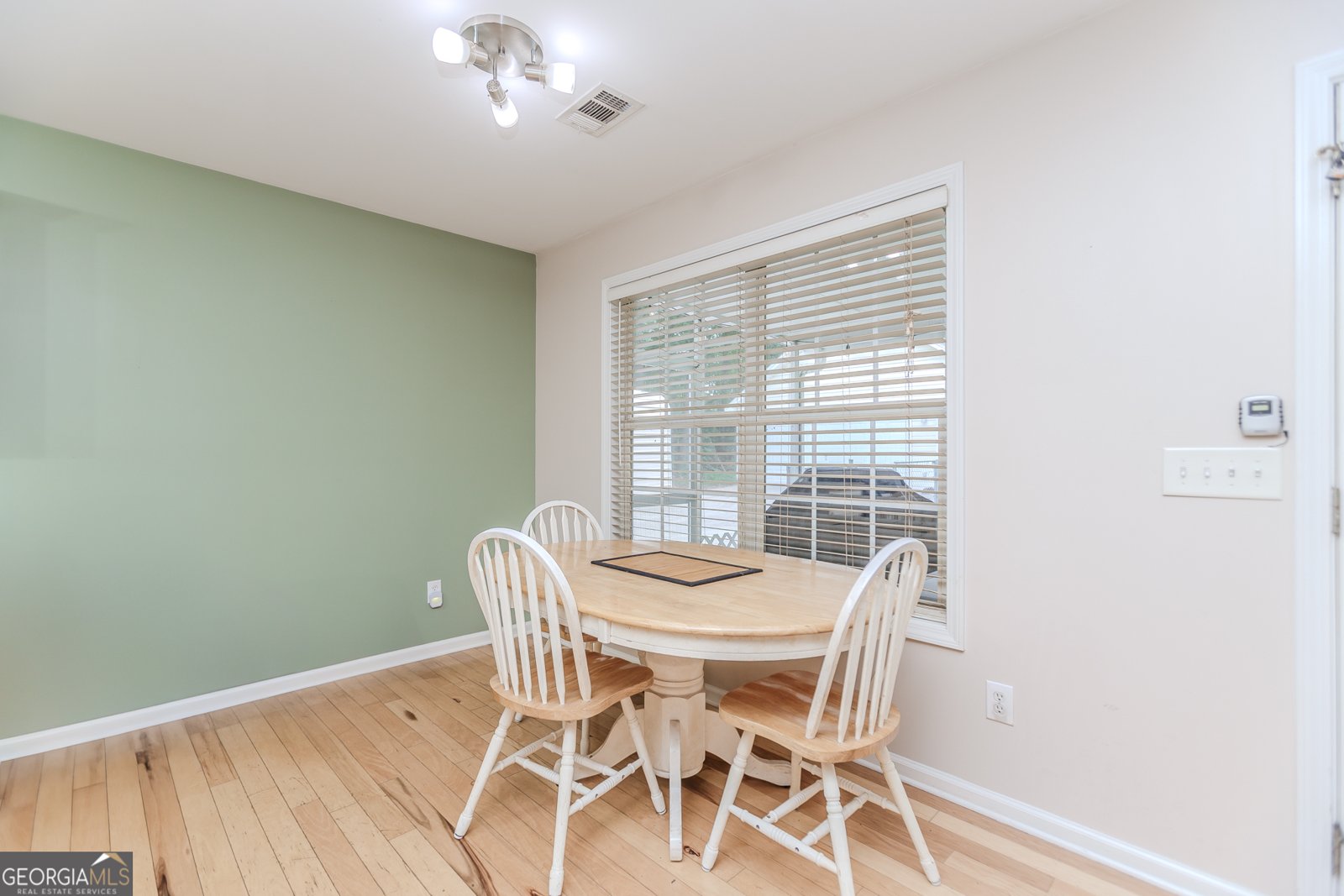 5300 Valley Forest Way Flowery Branch - 10