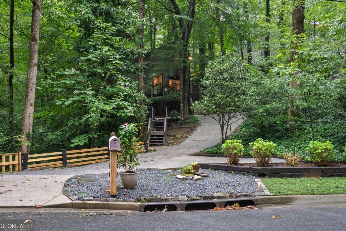 510 Forest Valley Road Atlanta - 2