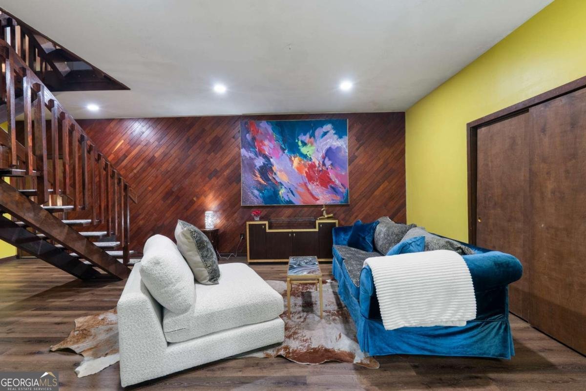 510 Forest Valley Road Atlanta - 29