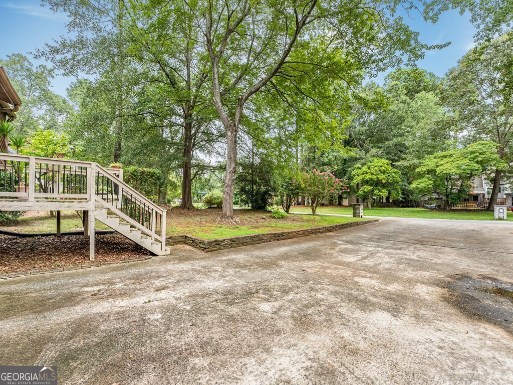 2625 Deerfield Circle Marietta - 3