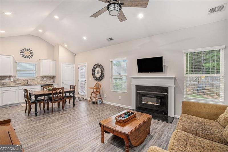 336 SPRUCE CREEK Temple - 8