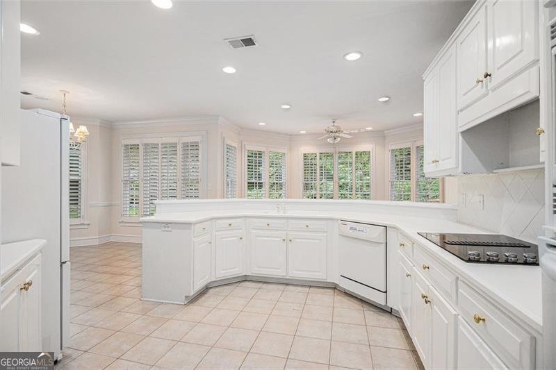 4927 RED CLIFF Powder Springs - 1