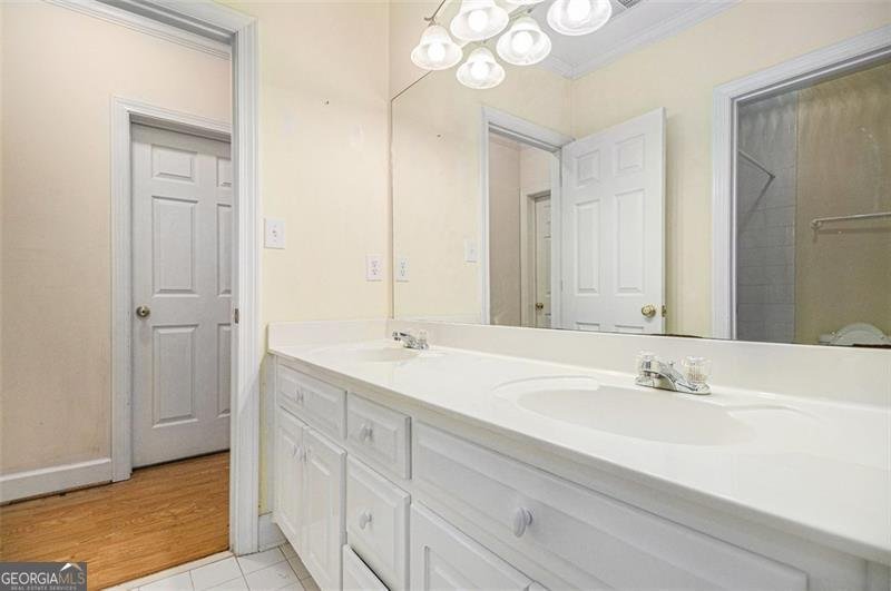 4927 RED CLIFF Powder Springs - 22