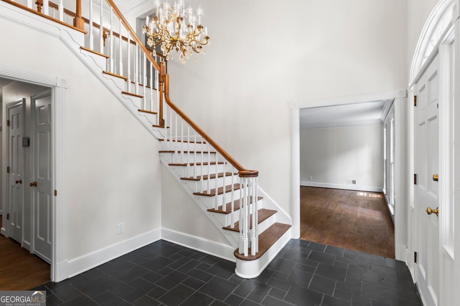 295 Glen Lake Drive Atlanta - 23