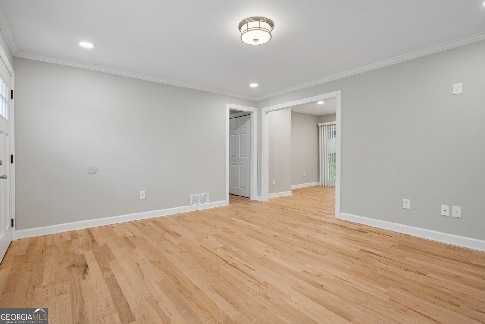 1335 East Washington Avenue East Point - 5