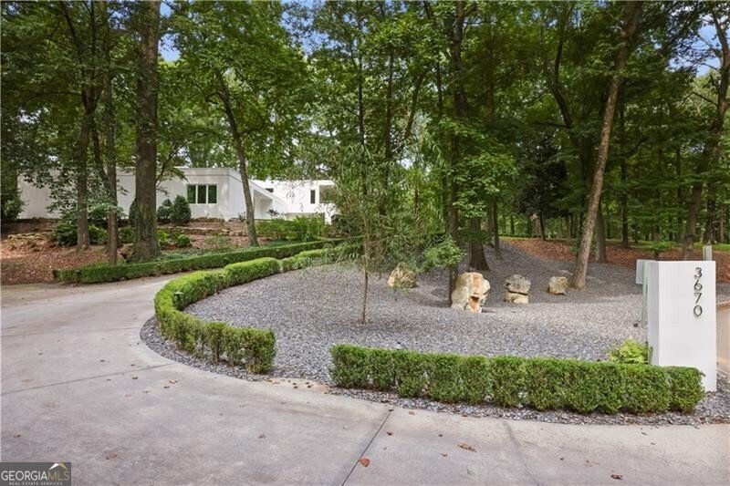 3670 Ridgewood Road Atlanta - 4