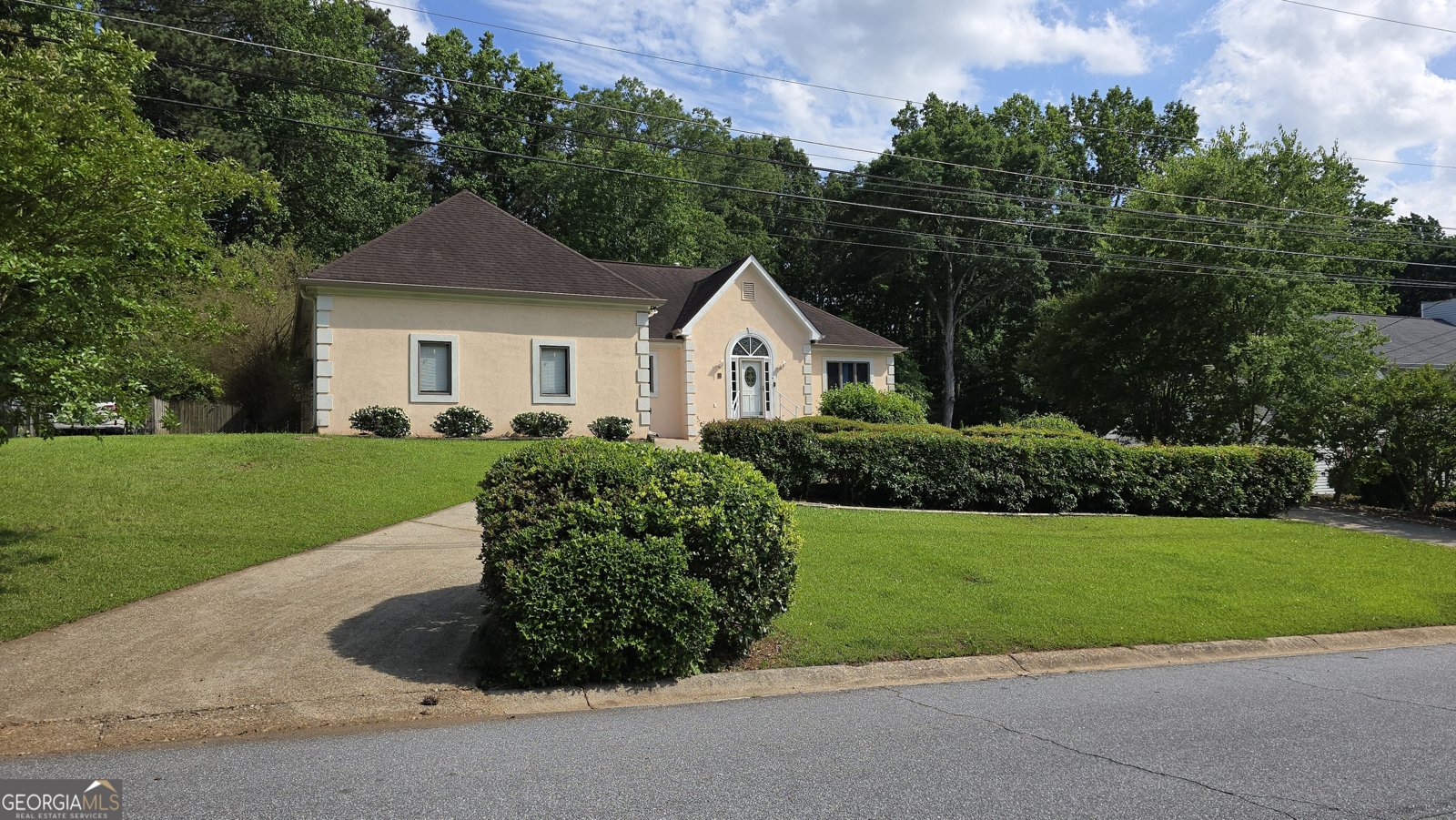 1522 Catherine Court Suwanee - 3