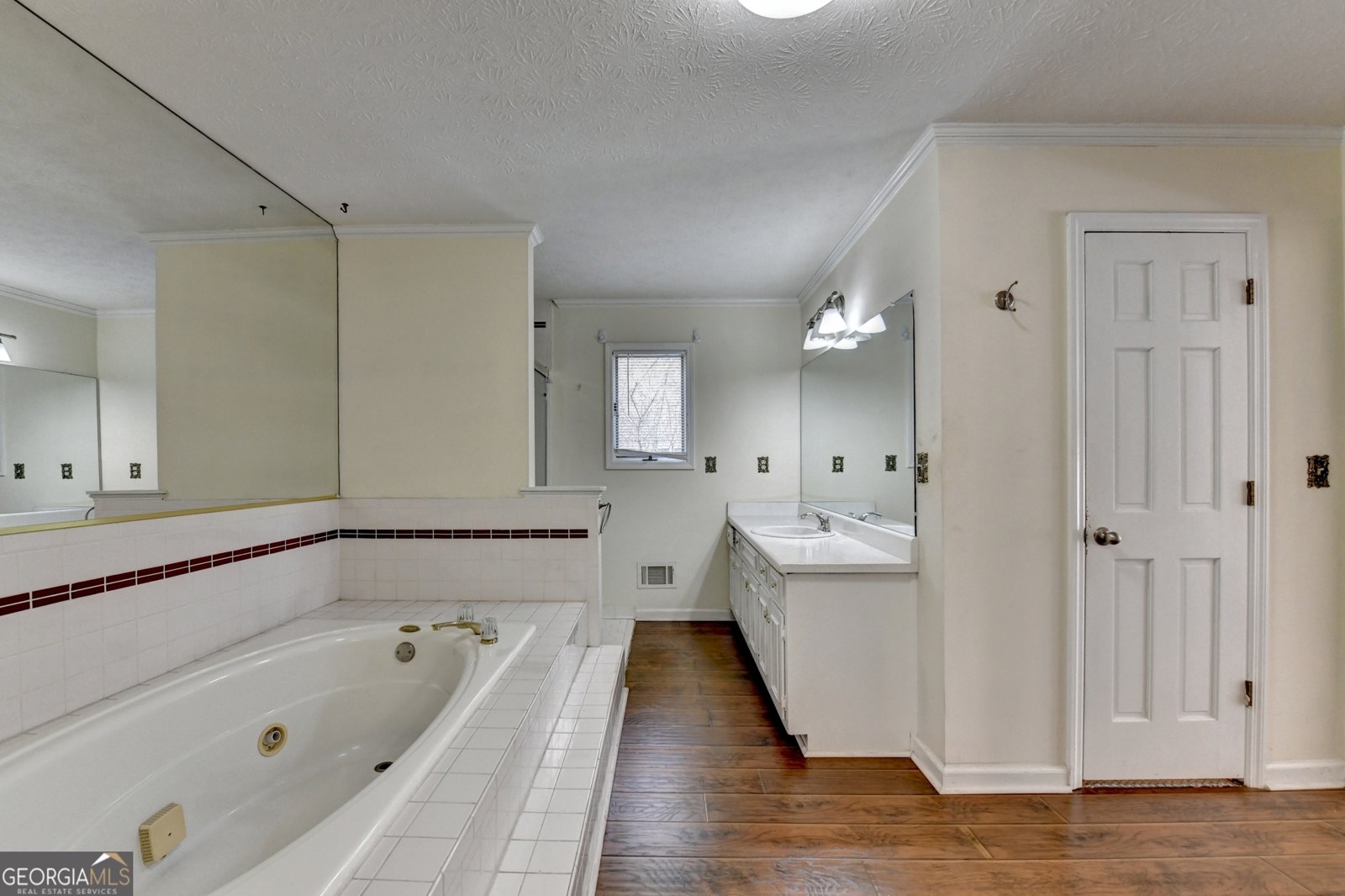 1522 Catherine Court Suwanee - 30