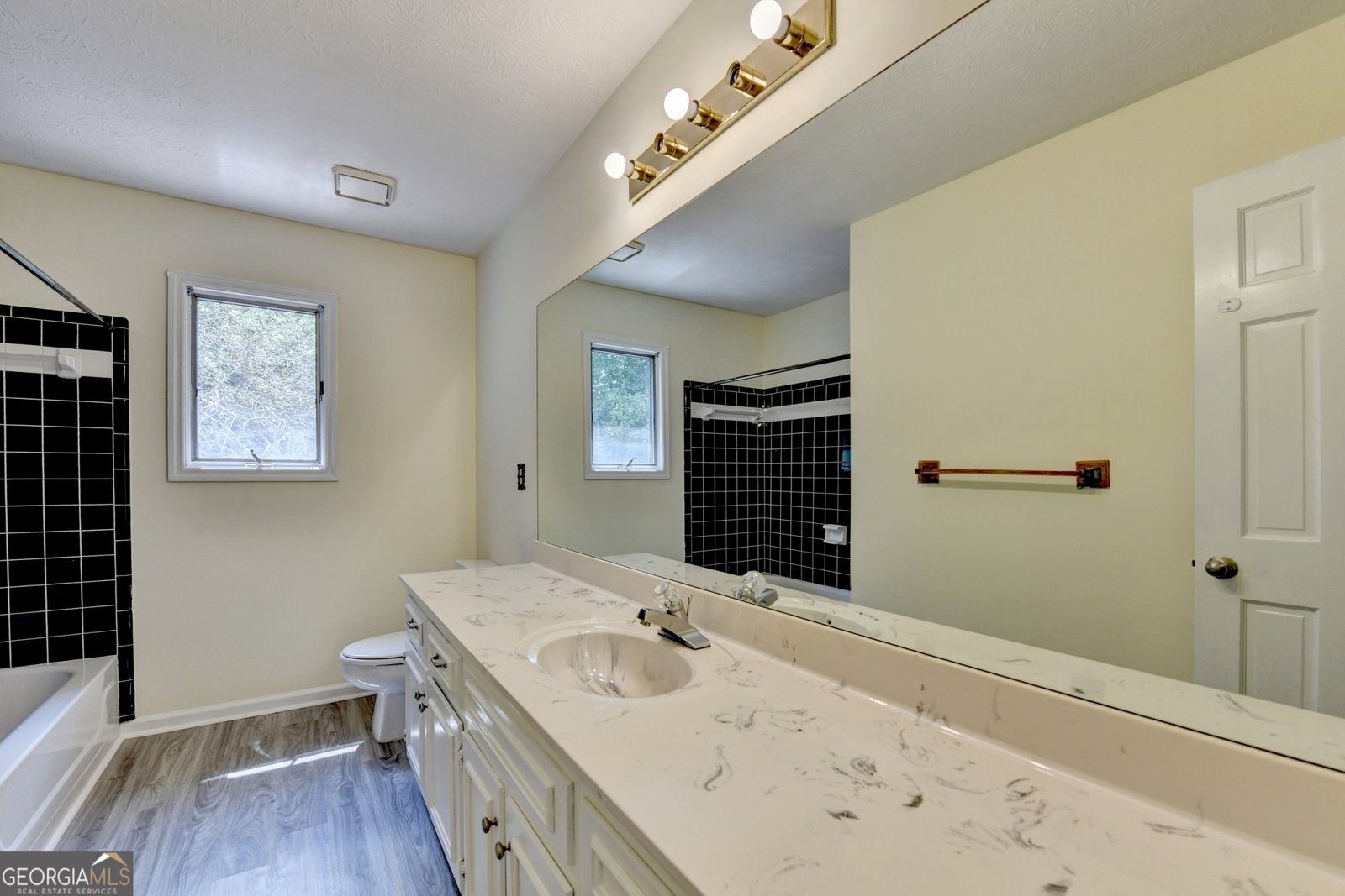 1522 Catherine Court Suwanee - 35