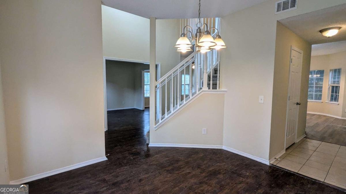 525 Crestwood Court Lithonia - 5