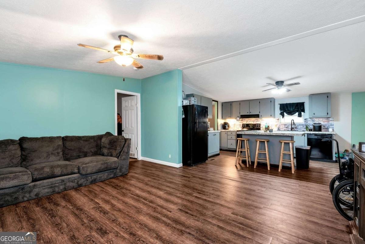 112 Fisherman Cove Lavonia - 11