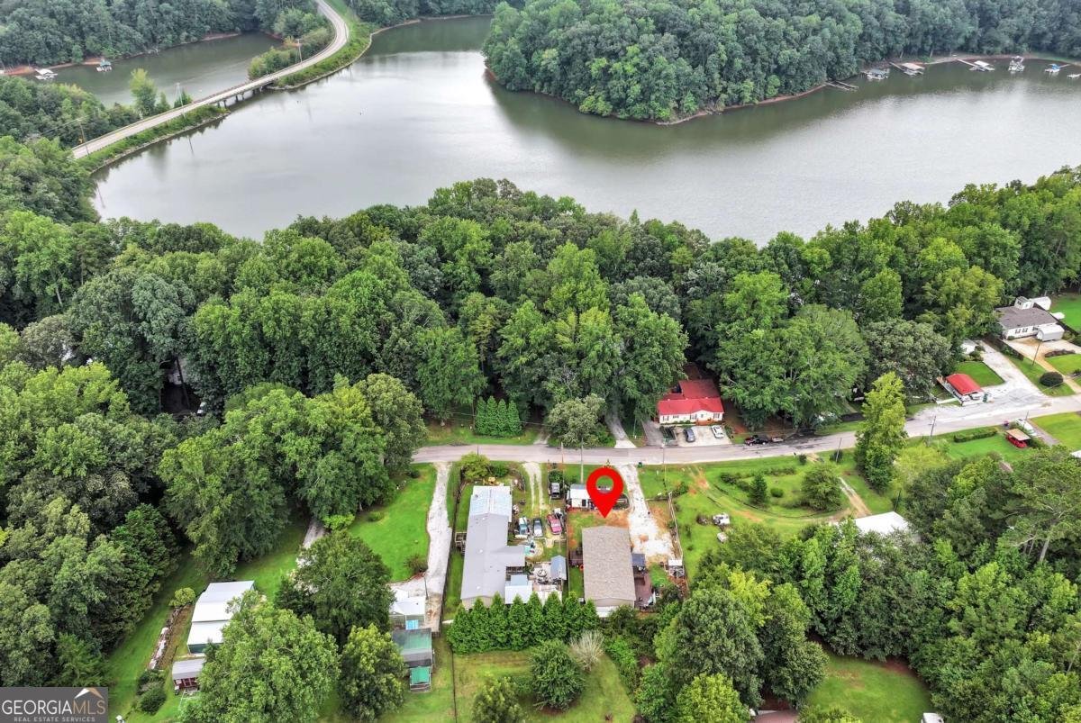 112 Fisherman Cove Lavonia - 44