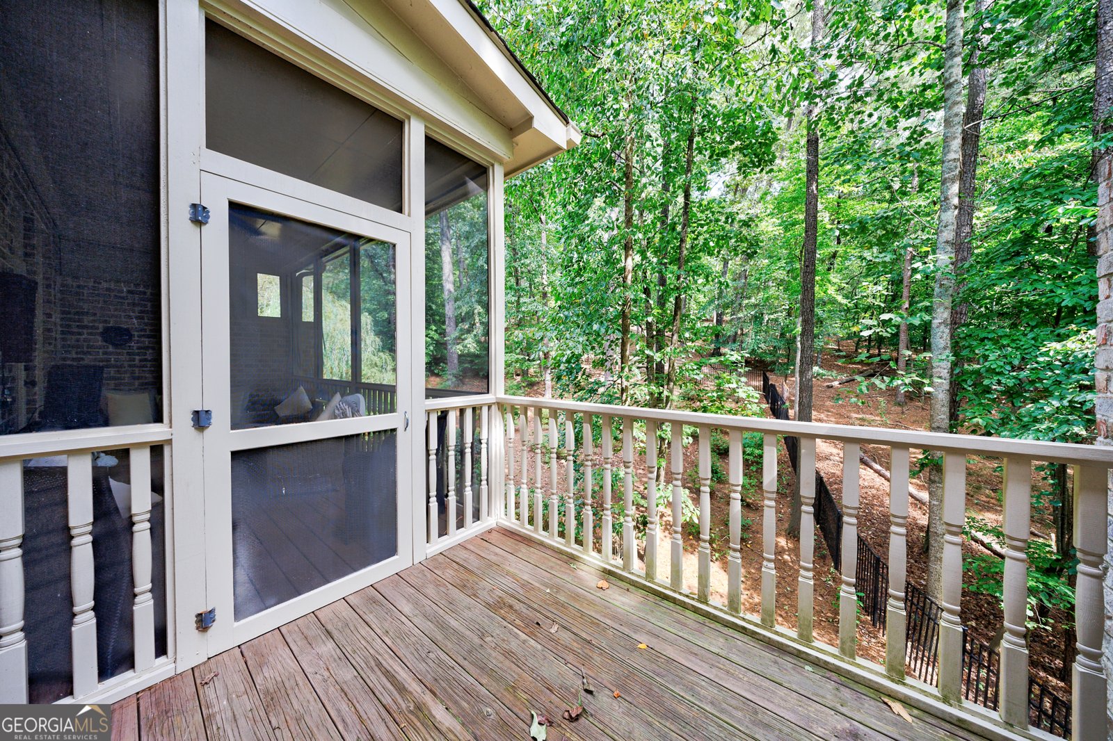 9018 Riverbend Manor Alpharetta - 20