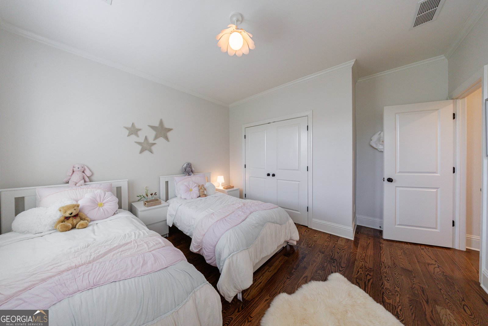 9018 Riverbend Manor Alpharetta - 30