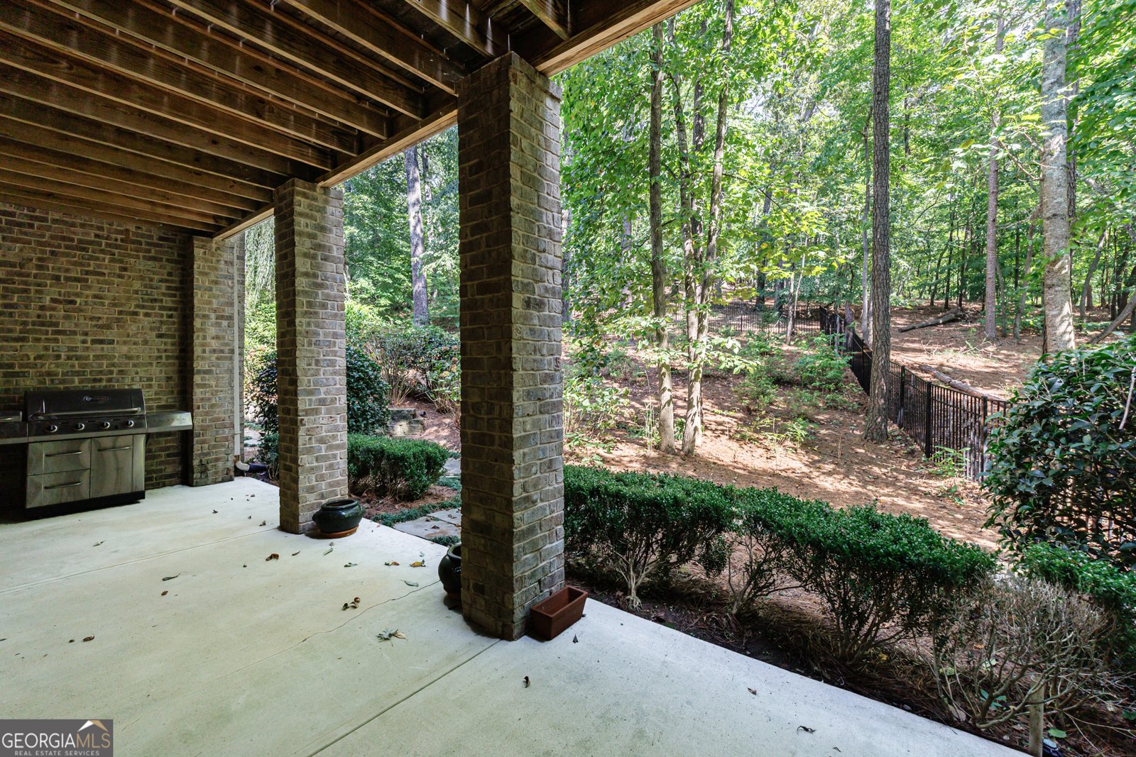9018 Riverbend Manor Alpharetta - 59