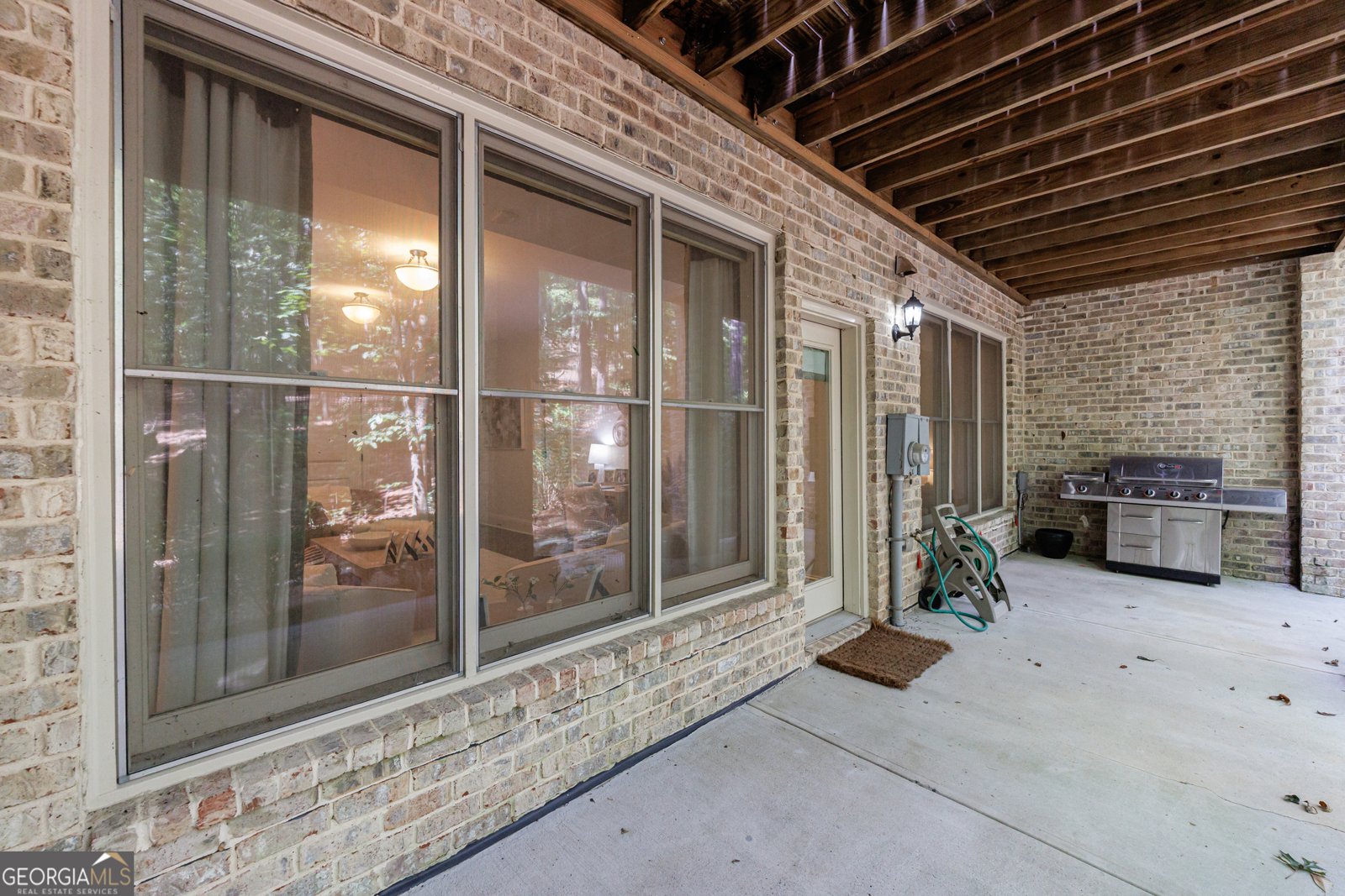 9018 Riverbend Manor Alpharetta - 61
