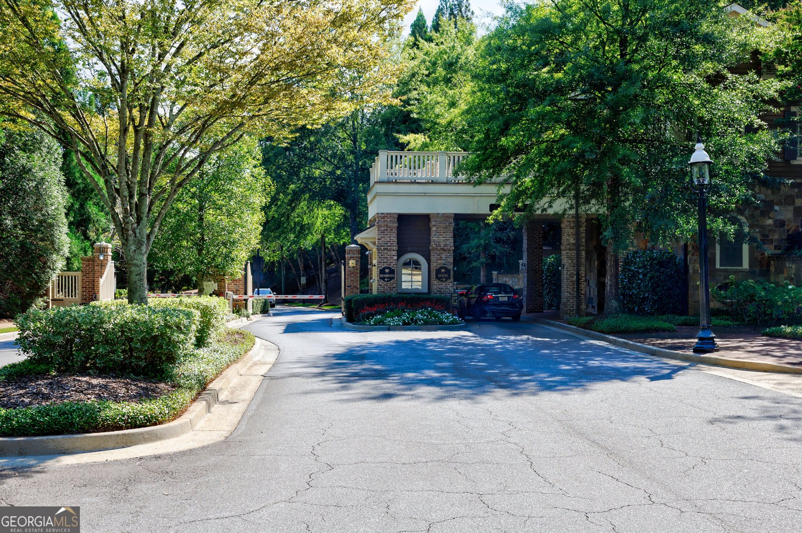 9018 Riverbend Manor Alpharetta - 65