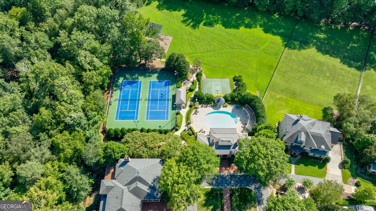 9018 Riverbend Manor Alpharetta - 72