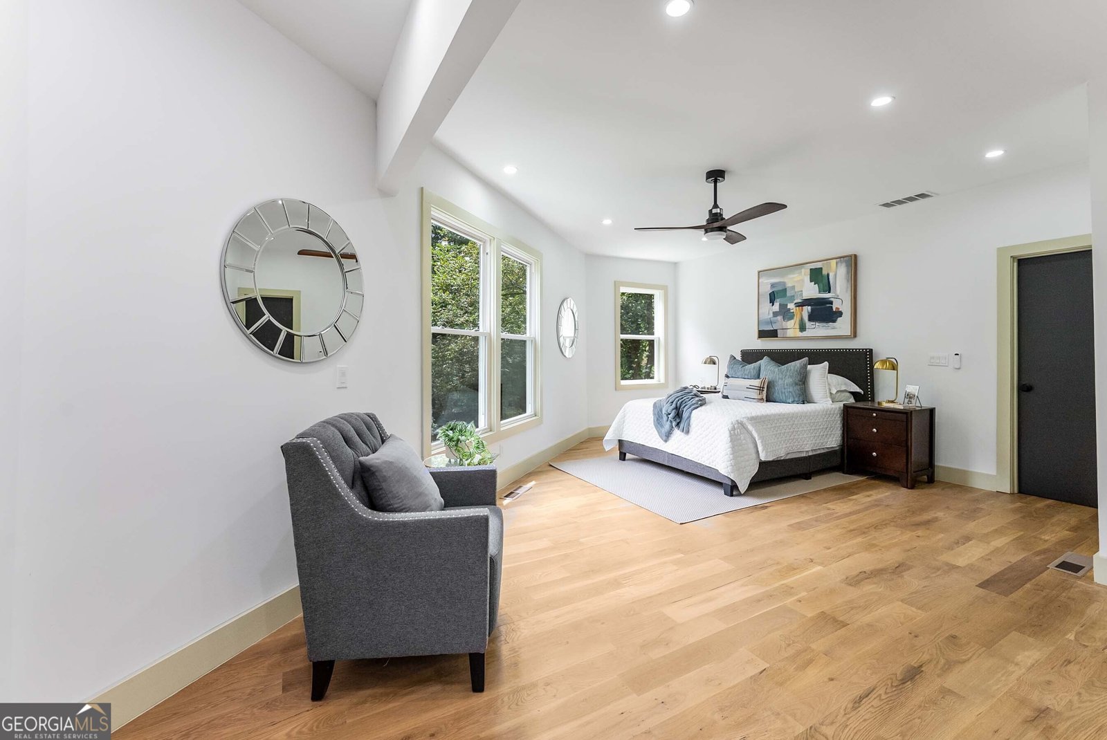 335 Eureka Drive Atlanta - 24