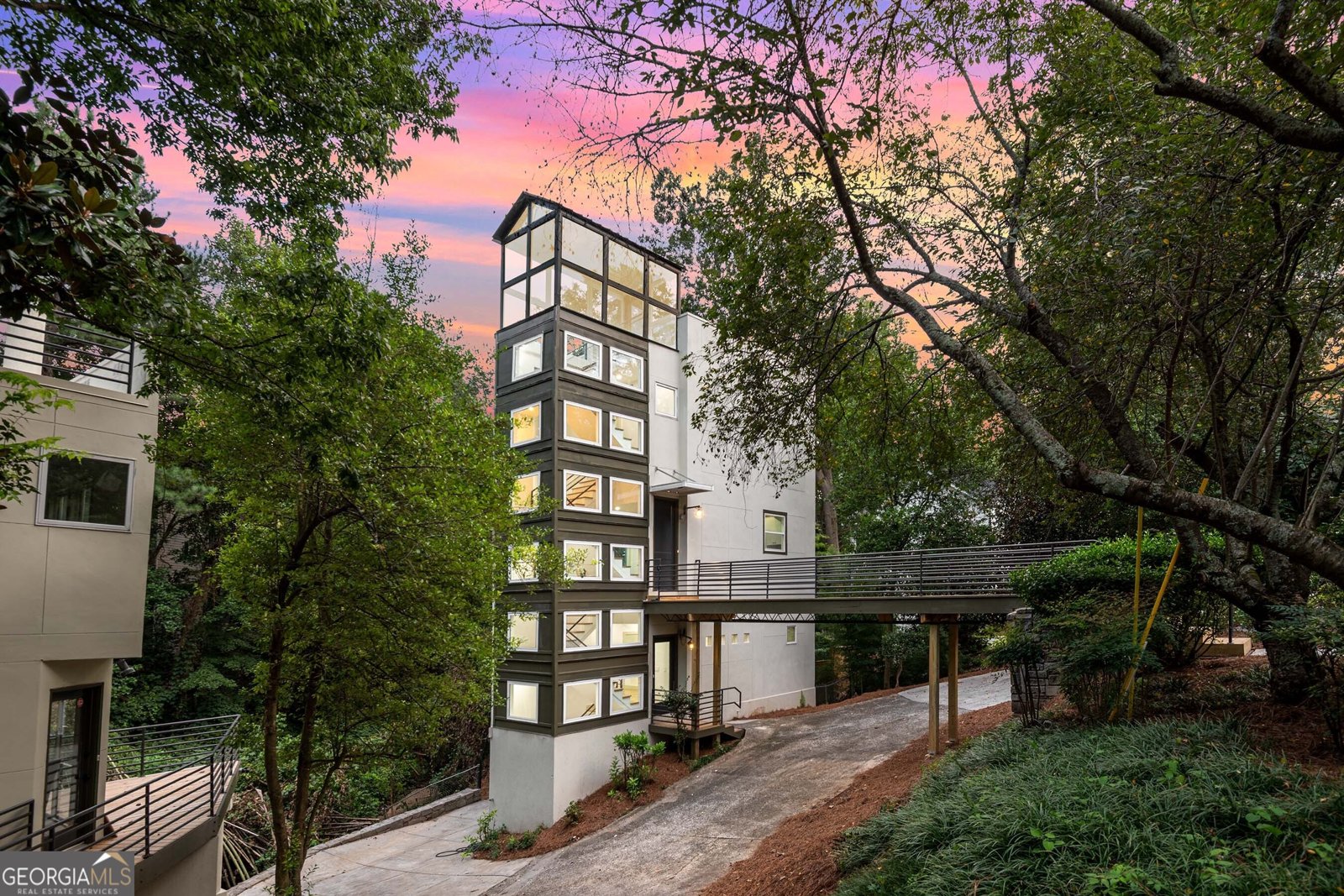 335 Eureka Drive Atlanta - 63