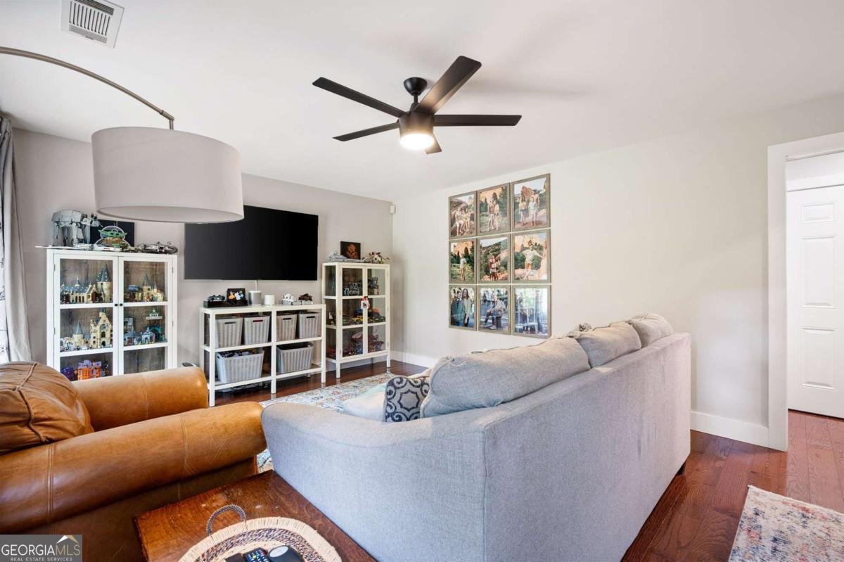 2239 Kilmory Drive Kennesaw - 23
