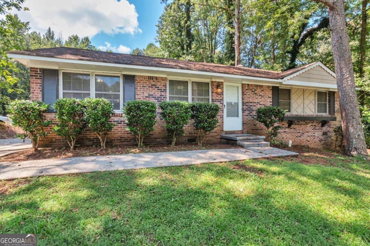 484 Evergreen Drive Forest Park - 1