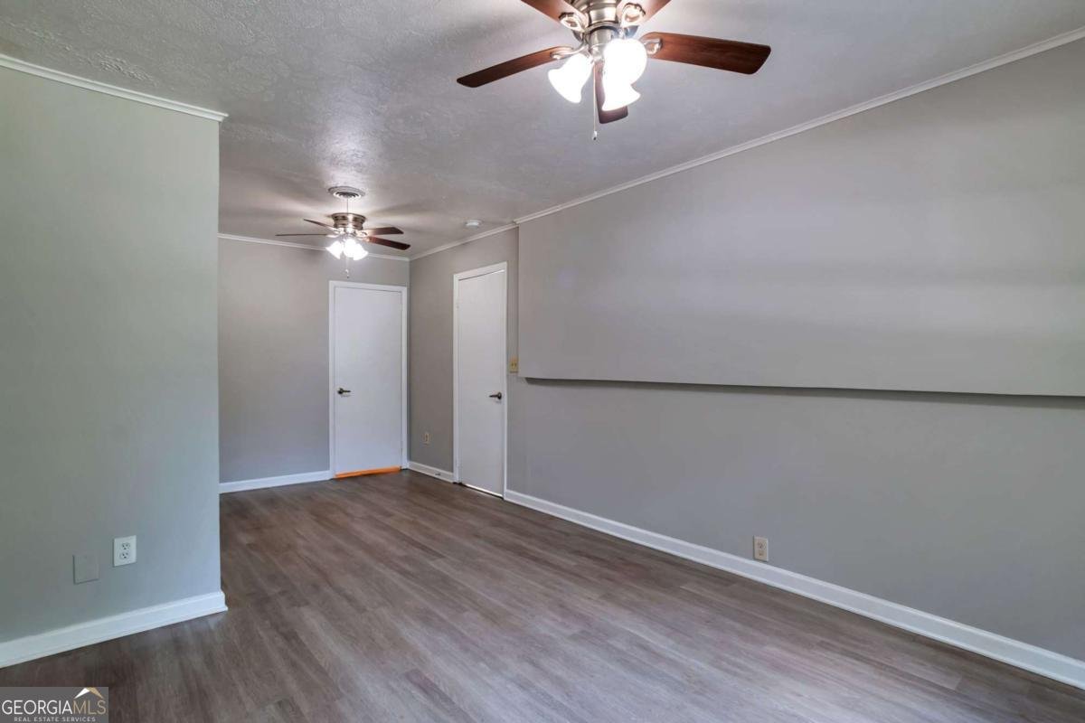 484 Evergreen Drive Forest Park - 11