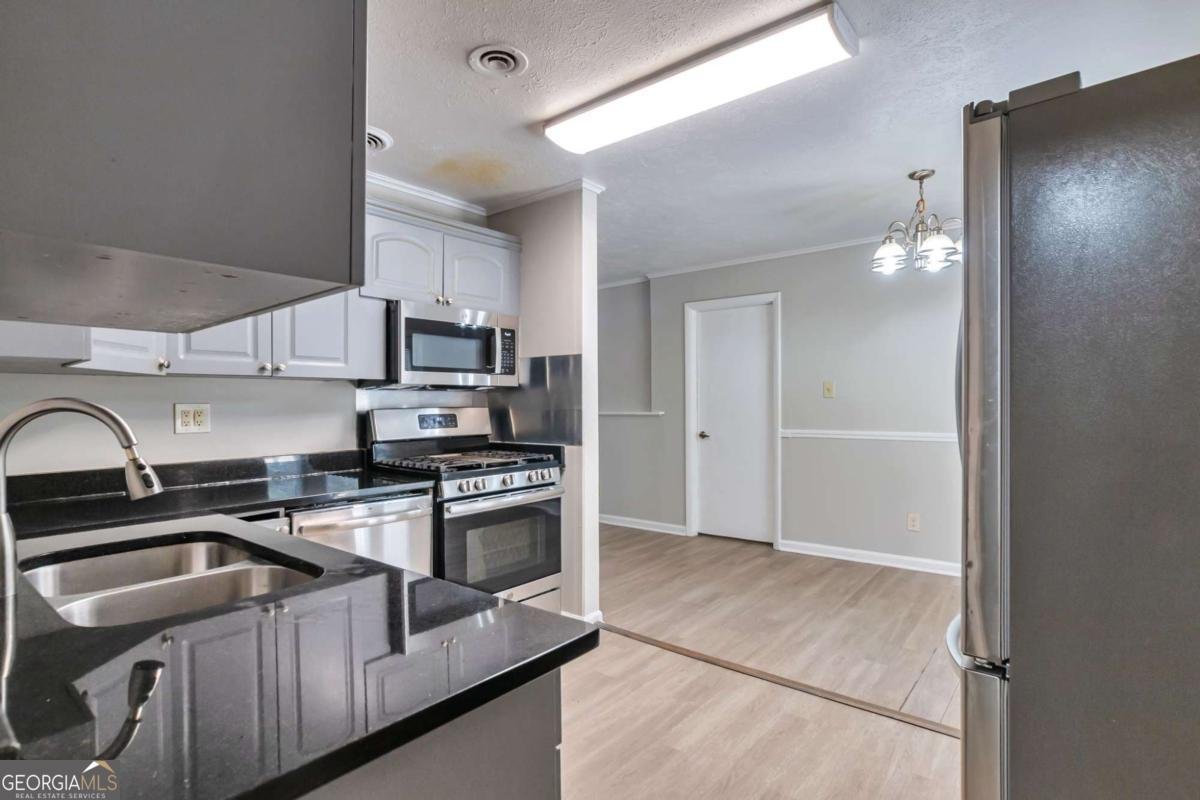 484 Evergreen Drive Forest Park - 8