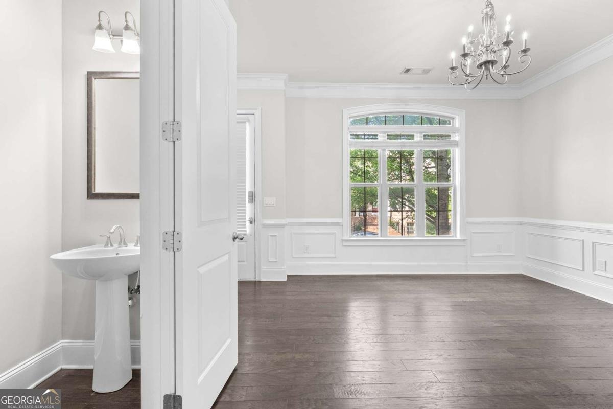 198 Alderwood Point Sandy Springs - 1