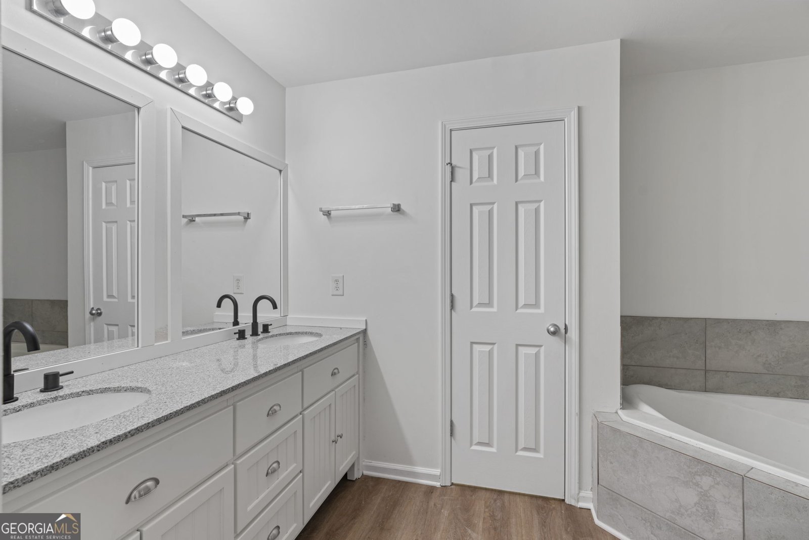 374 Creek Manor Way Suwanee - 10