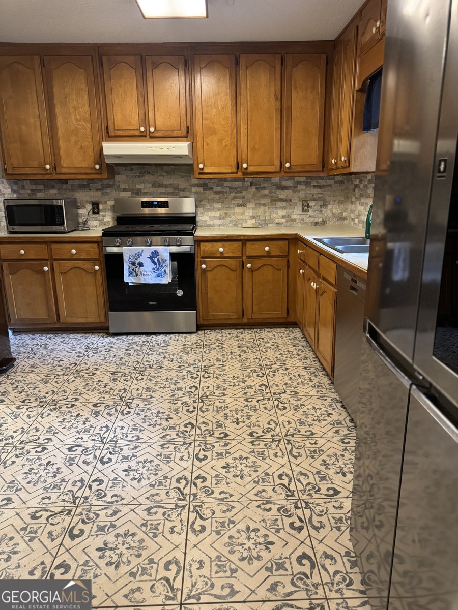 3141 Ramblewood Court Powder Springs - 2