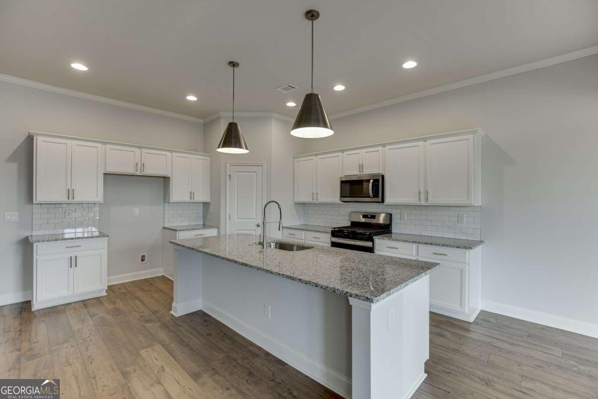 164 Oakdale Road Jefferson - 8