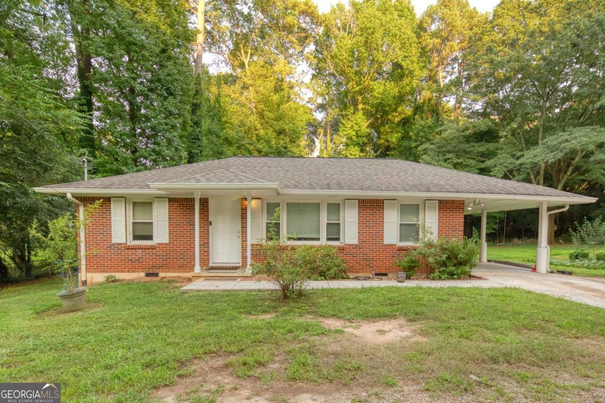 1693 Montreal Road Tucker - 1