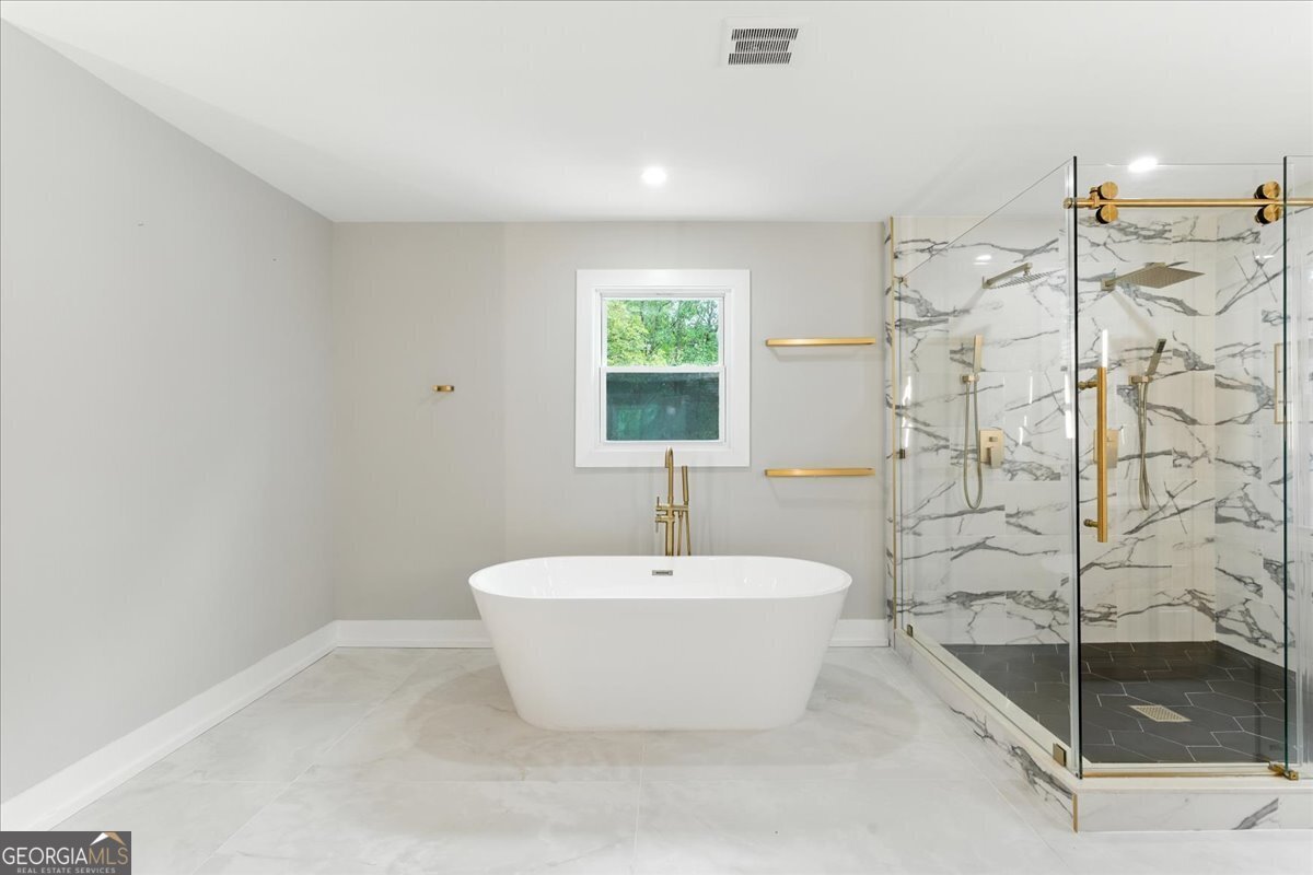 4395 Woodland Brook Drive Atlanta - 25