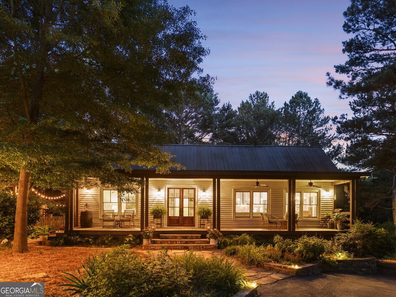 3245 Longstreet Road Milton - 1
