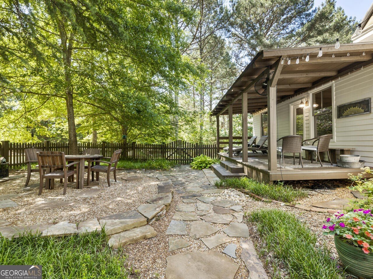 3245 Longstreet Road Milton - 21