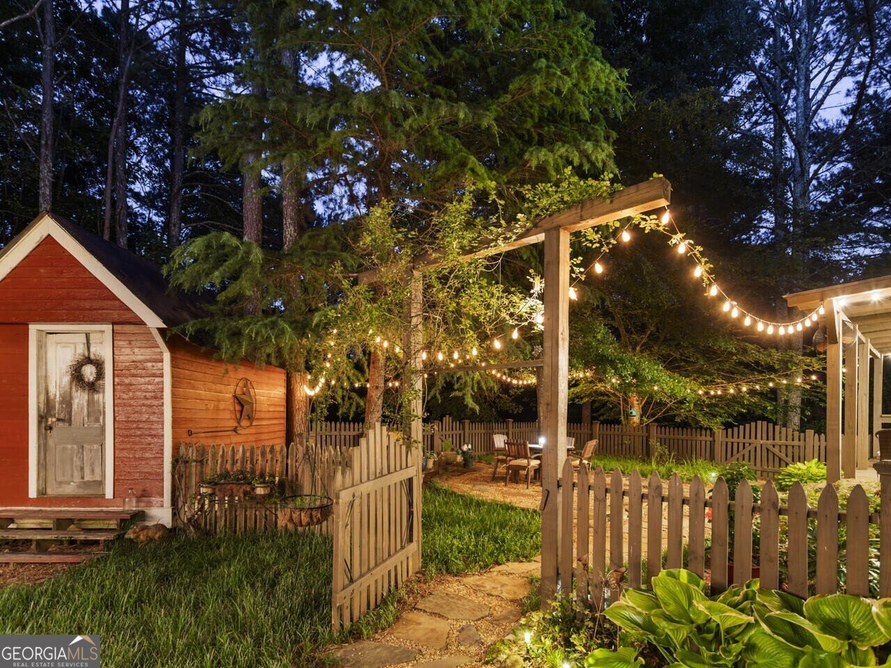 3245 Longstreet Road Milton - 4