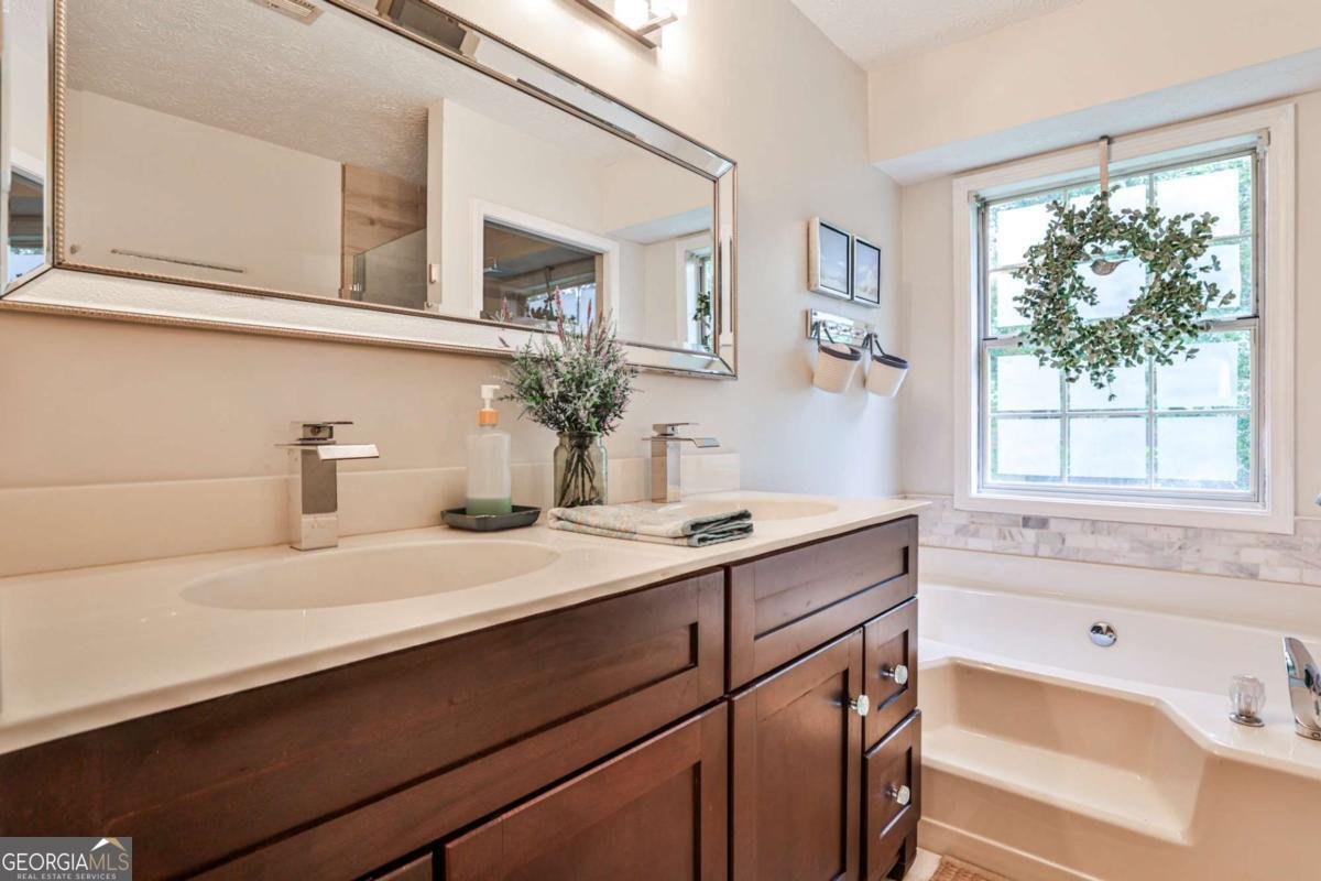 3333 Briarglen Circle Buford - 28