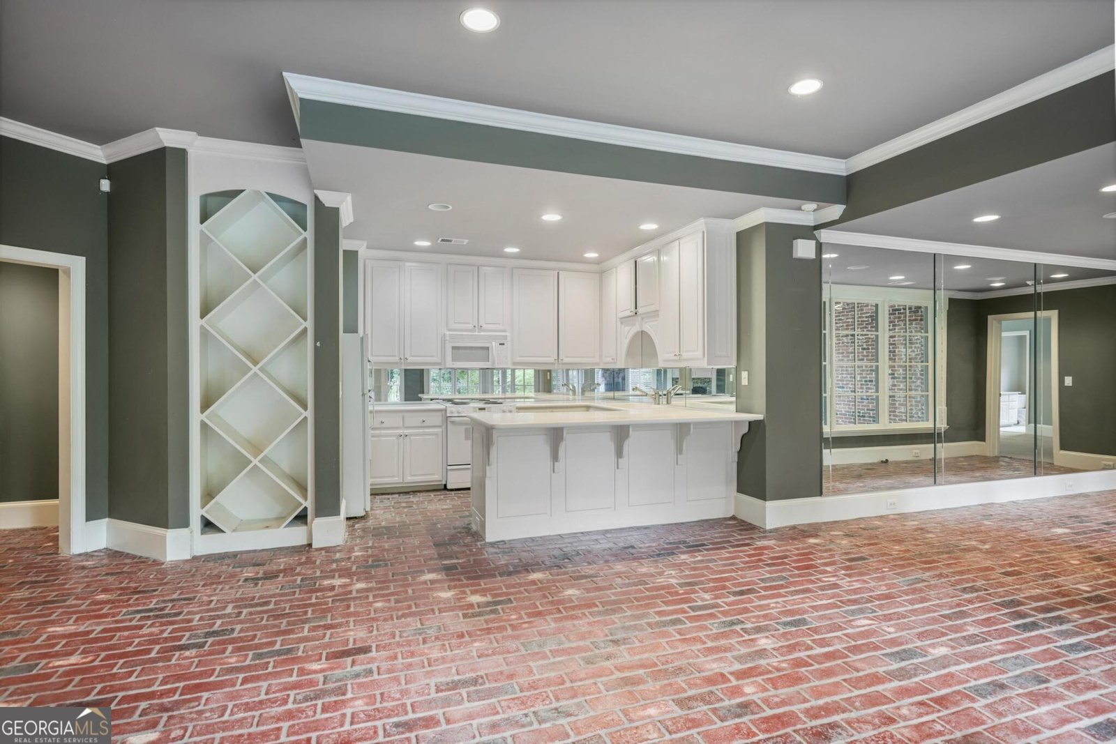 2121 Kensington Gates Drive Kennesaw - 30