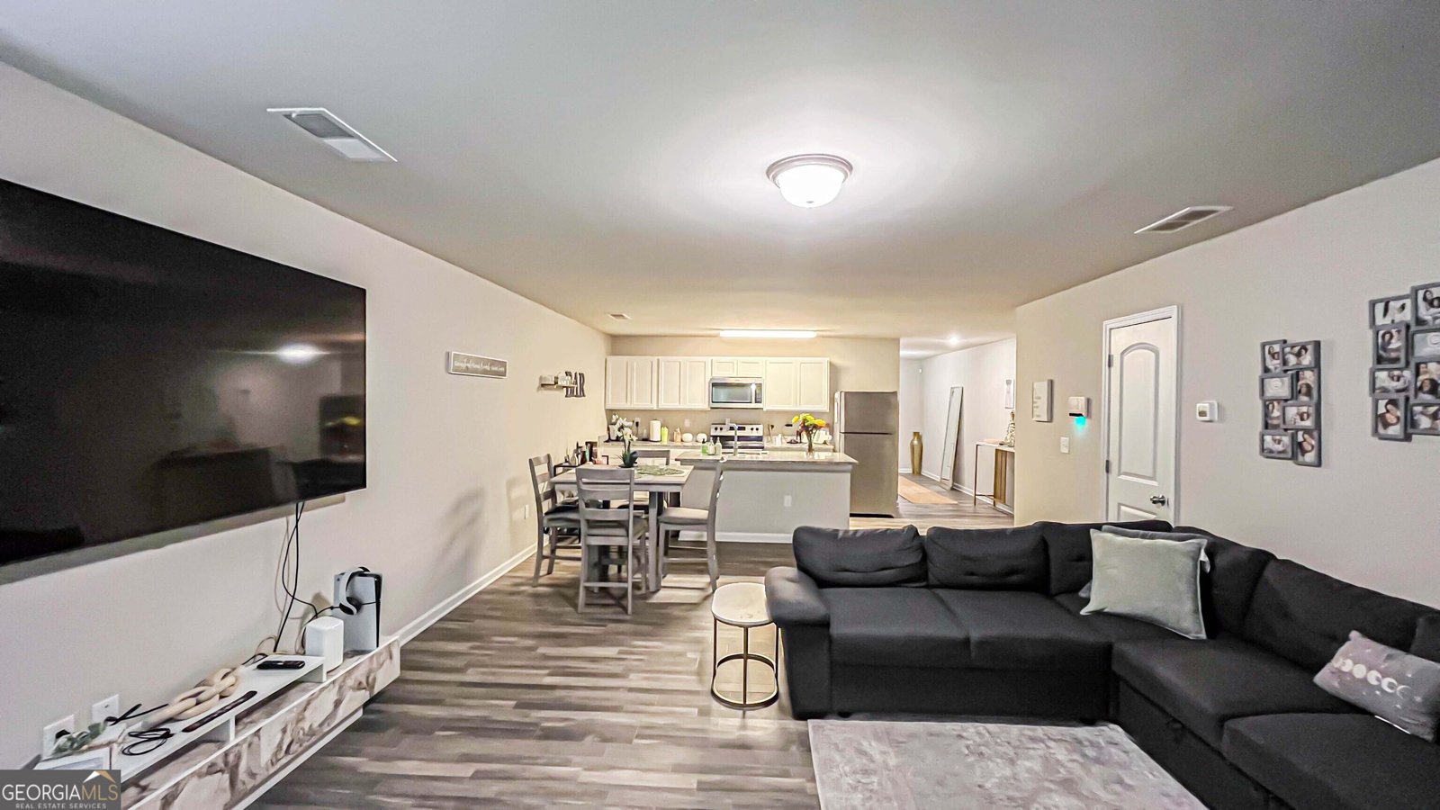 2565 Wood Bend Lane Riverdale - 1