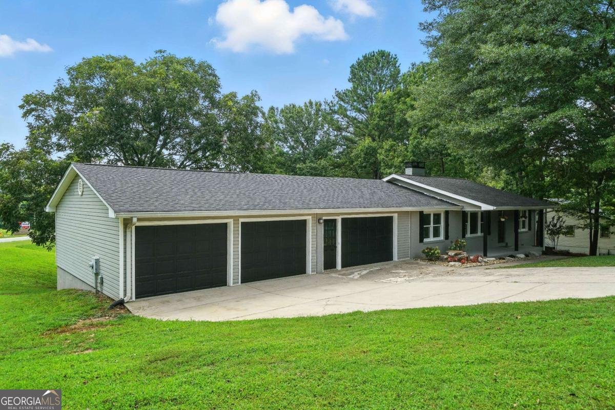 115 Dixie Lane Ball Ground - 33
