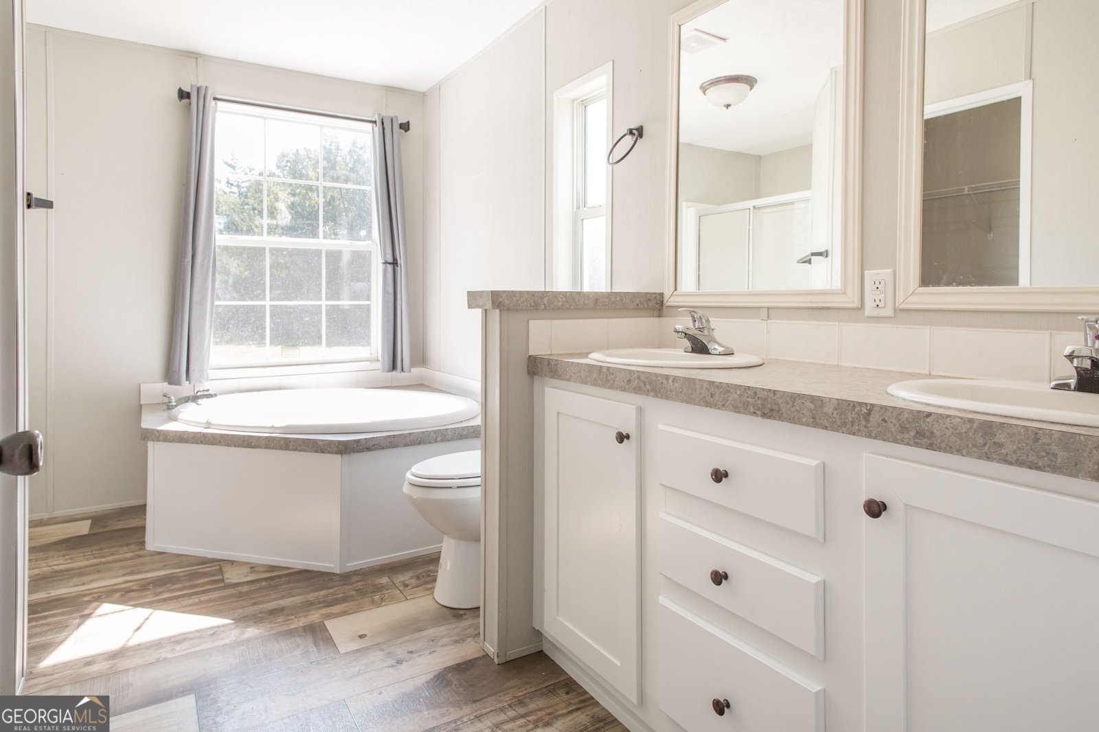 56 FJ Melton Lane Waycross - 8