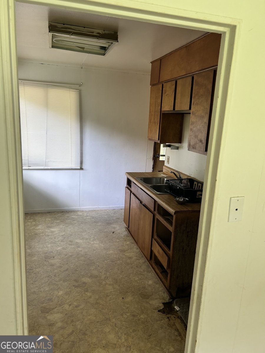 712 Courtland Avenue Fort Valley - 2