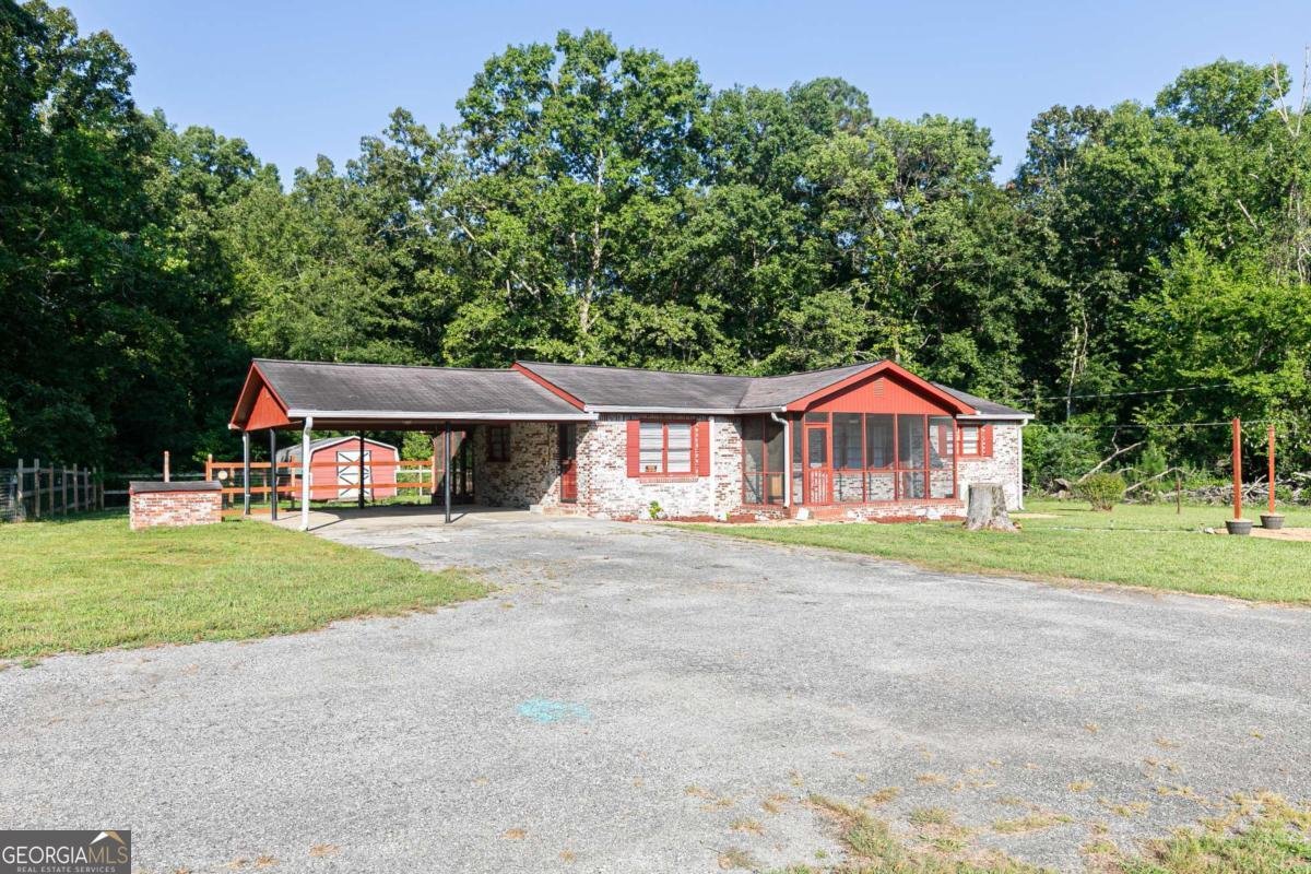 8203 Blacks Bluff Road Cave Springs - 37