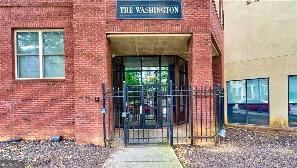 870 Mayson Turner Road Atlanta - 1