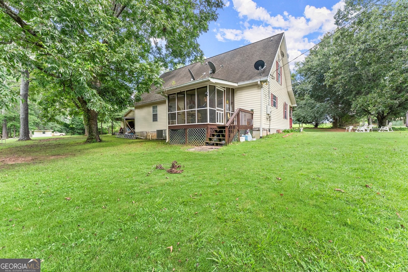 4526 Railroad Street Oakwood - 38